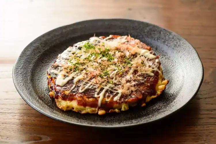okonomiyaki japanese street food